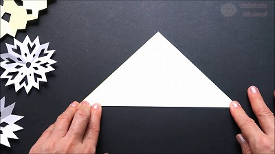 折り紙 花火 平面 簡単な作り方 折り紙1枚で夏飾り 切り紙 動画付き 海外tips Diyエコスローライフ